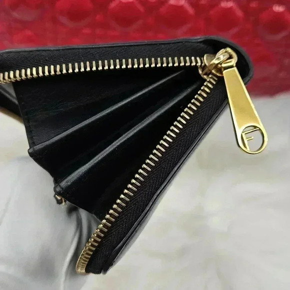 FENDI  Zip Around Black Wallet - Picture 14 of 16